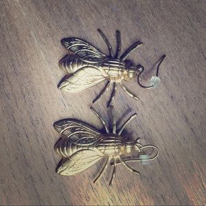 Erica Weiner fly dangle earrings in gold color